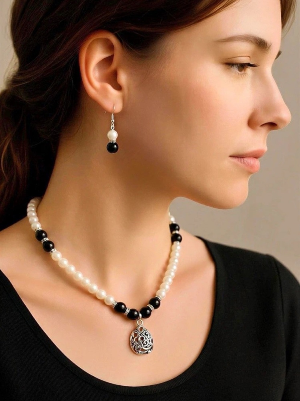 Beaded Pendant Necklace in White & Black Like New